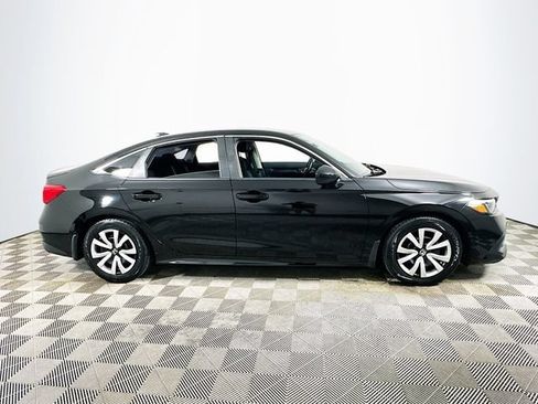 Used 2022 Honda Civic LX image 2
