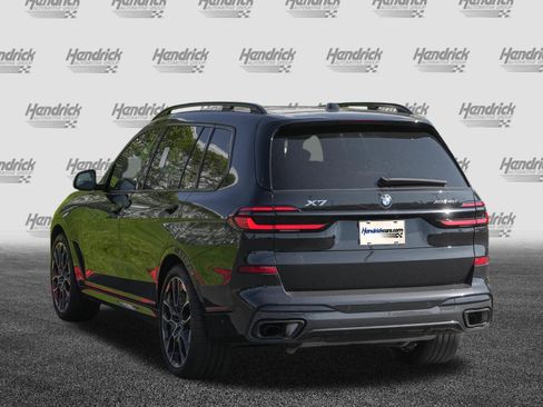 Used 2025 BMW X7 xDrive40i w/ M Sport Package AWD/4WD image 7