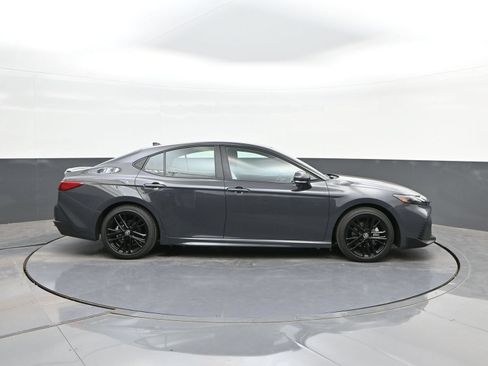 Used 2026 Toyota Camry SE FWD image 22