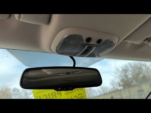 Used 2016 Jeep Compass High Altitude image 17