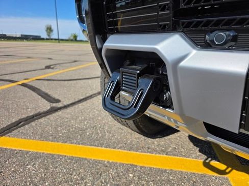 New 2026 GMC Hummer EV SUV AWD/4WD image 9