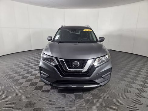 Used 2020 Nissan Rogue S w/ Special Edition Package FWD image 4