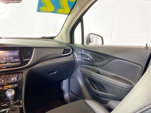 Certified 2022 Buick Encore Preferred image 11