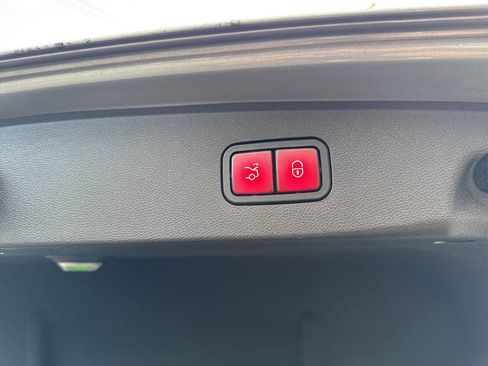 Used 2014 Mercedes-Benz E 63 AMG S-Model image 7