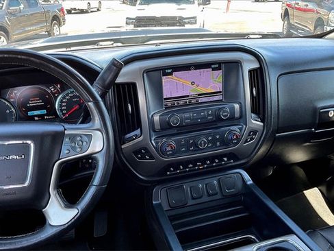 Used 2017 GMC Sierra 2500 Denali w/ Duramax Plus Package image 5
