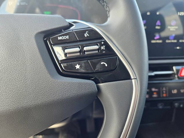 New 2026 Kia Niro EX FWD image 18