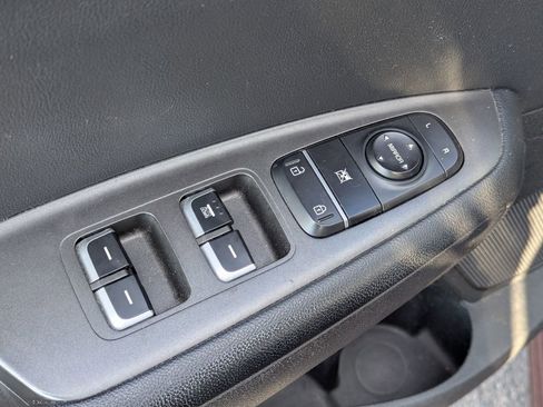 Used 2016 Kia Optima LX image 25