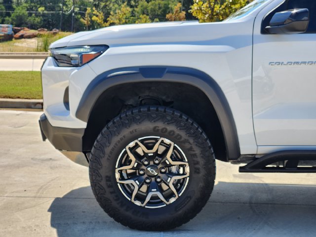 Used 2024 Chevrolet Colorado ZR2 w/ Safety Package AWD/4WD image 10