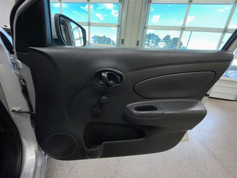 Used 2018 Nissan Versa S Plus image 20