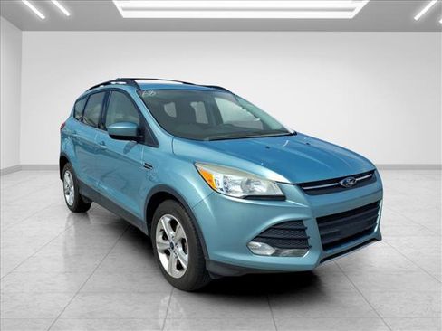 Used 2013 Ford Escape SE FWD image 2