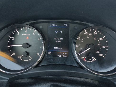 Used 2020 Nissan Rogue Sport S FWD image 23