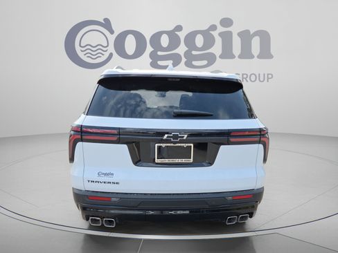 New 2026 Chevrolet Traverse LT w/ Midnight/Sport Edition FWD image 4