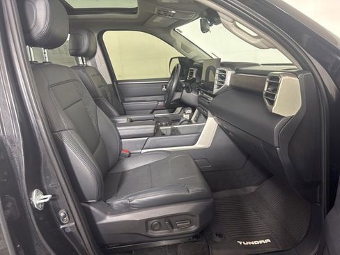 Used 2022 Toyota Tundra Limited image 4