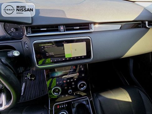 Used 2019 Land Rover Range Rover Velar S image 10