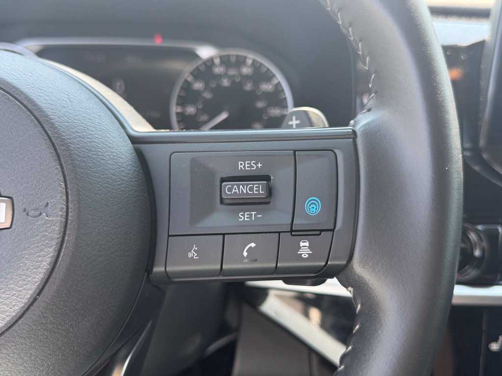 Used 2025 Nissan Pathfinder SV AWD/4WD image 20