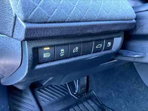 Certified 2025 Toyota Camry XLE image 31