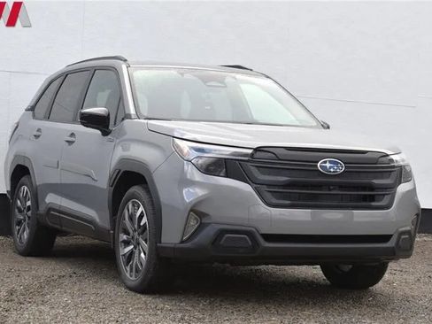 Used 2025 Subaru Forester Touring AWD/4WD image 1