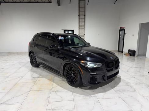 Used 2020 BMW X5 M50i w/ Premium Package AWD/4WD image 3