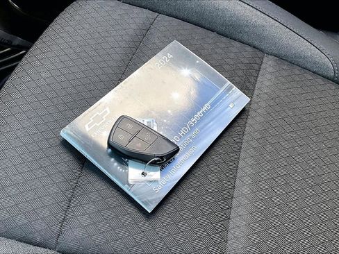 Used 2024 Chevrolet Silverado 2500 LT image 15