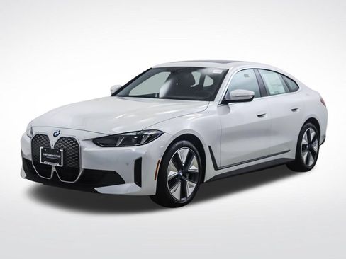 Used 2026 BMW i4 xDrive40i w/ Parking Assistance Package AWD/4WD image 1