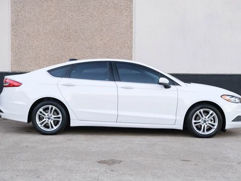 Used 2018 Ford Fusion SE image 13
