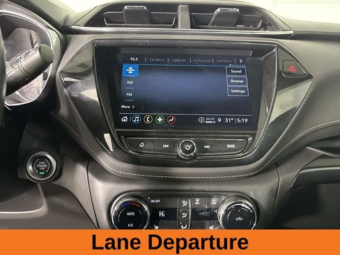 Used 2021 Chevrolet TrailBlazer ACTIV w/ Technology Package image 14