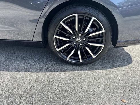 Certified 2025 Honda Accord Touring image 11