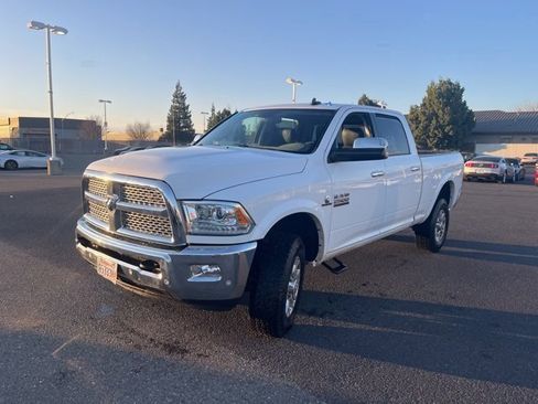 Used 2018 RAM 2500 Laramie image 1