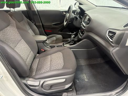 Used 2018 Hyundai Ioniq Blue FWD image 21