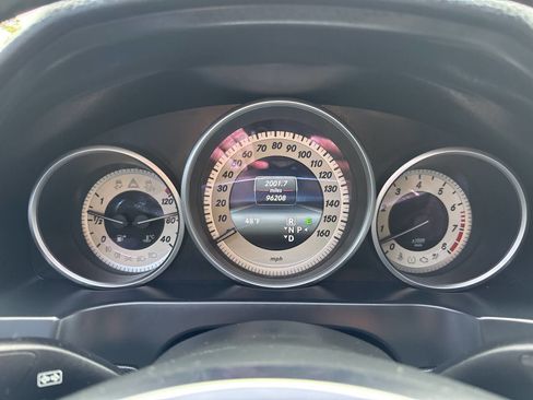 Used 2016 Mercedes-Benz E 550 Cabriolet image 31