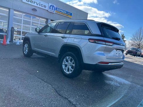 Certified 2023 Jeep Grand Cherokee Limited image 24