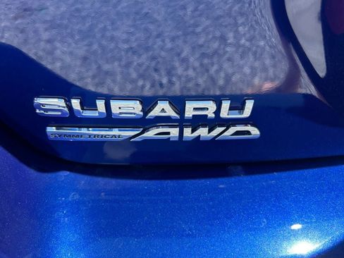 Certified 2025 Subaru Impreza 2.0i image 11