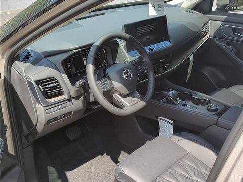 New 2026 Nissan Rogue Platinum w/ Platinum Premium Package AWD/4WD image 10