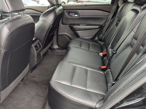 Used 2023 Nissan Rogue SL w/ SL Premium Package image 29