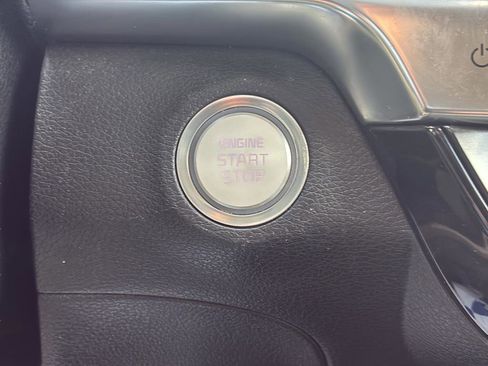 Used 2022 Kia Telluride LX image 39