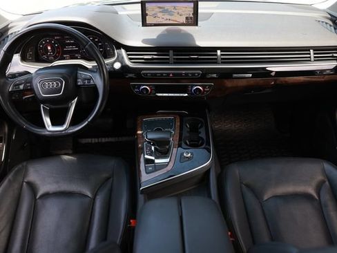 Used 2018 Audi Q7 3.0T Prestige w/ Prestige Package AWD/4WD image 24