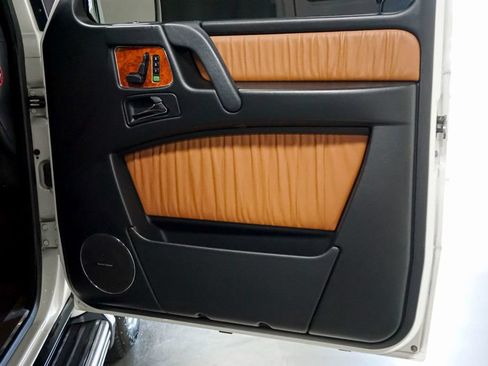 Used 2011 Mercedes-Benz G 55 AMG 4MATIC image 32