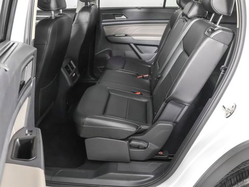 Used 2023 Volkswagen Atlas SE w/ Panoramic Sunroof Package AWD/4WD image 36