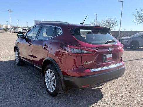 Used 2022 Nissan Rogue Sport SV image 8