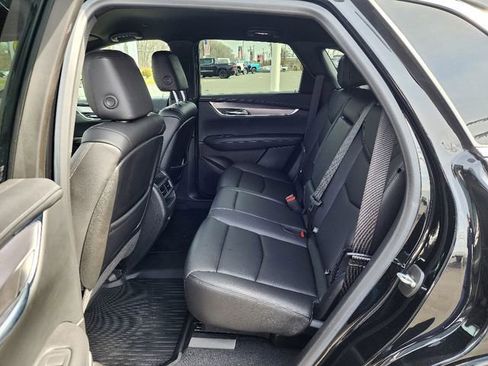 Used 2022 Cadillac XT5 Luxury w/ LPO, Floor Liner Package FWD image 21