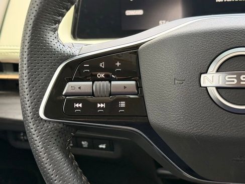 Used 2023 Nissan Ariya AWD image 17