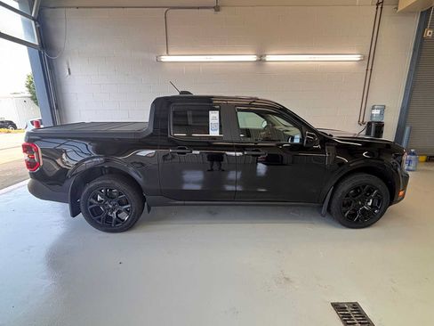 Used 2025 Ford Maverick XLT w/ Equipment Group 301A AWD/4WD image 2