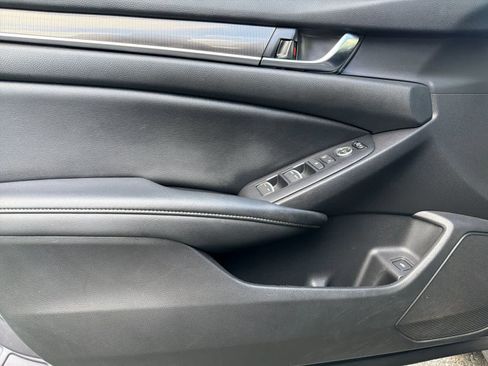 Used 2019 Honda Accord Sport image 12