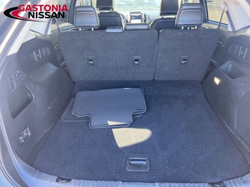 Used 2022 Ford Edge Titanium image 38