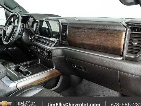 Used 2025 Chevrolet Silverado 2500 High Country w/ High Country Premium Package AWD/4WD image 24