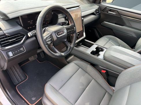 Certified 2025 GMC Acadia AT4 AWD/4WD image 4