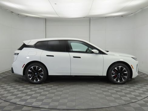 New 2026 BMW iX xDrive60 w/ M Sport Package image 4