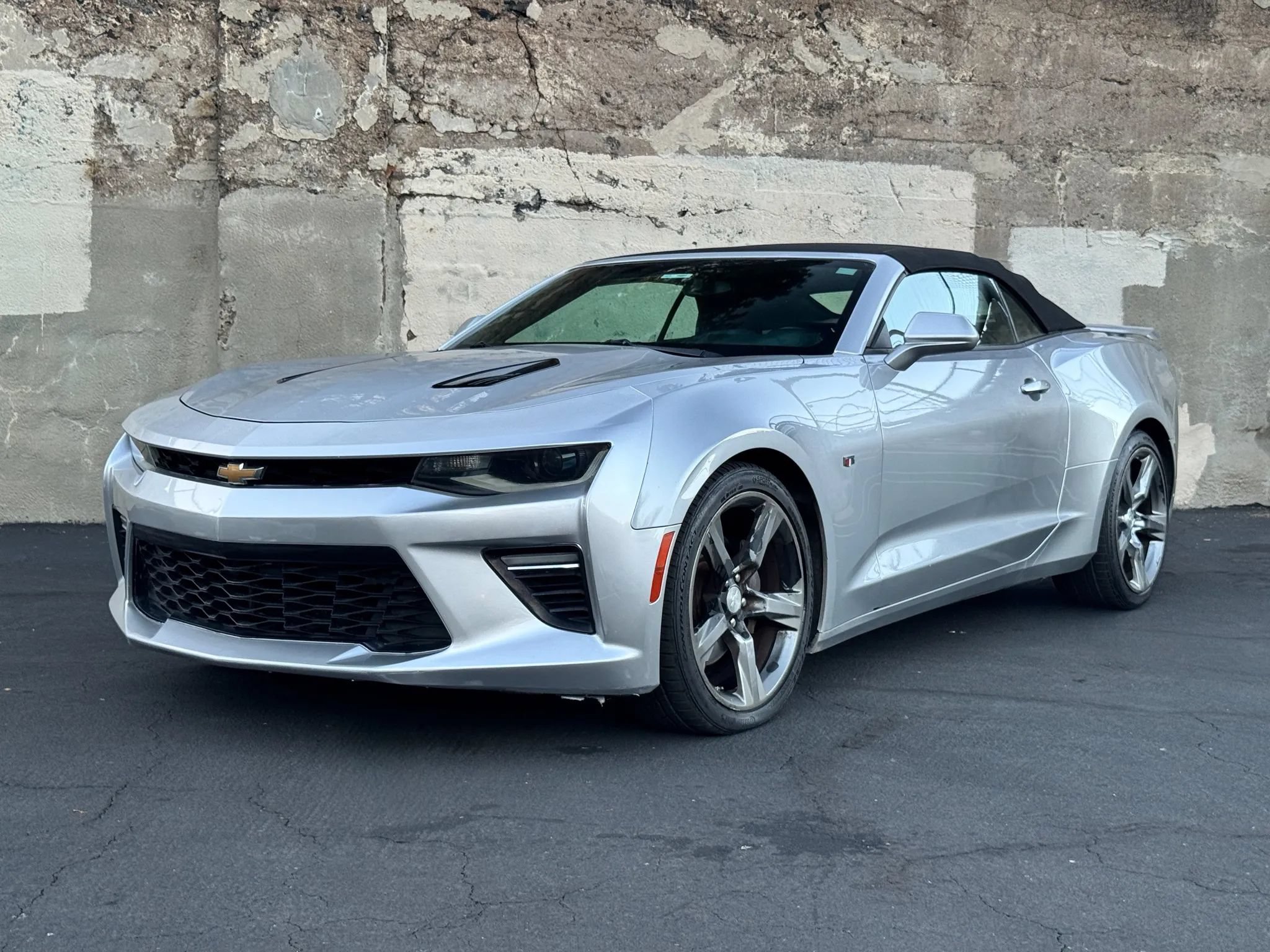 Used 2017 Chevrolet Camaro SS RWD image 10