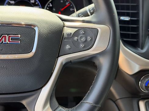 Used 2023 GMC Acadia Denali FWD image 11