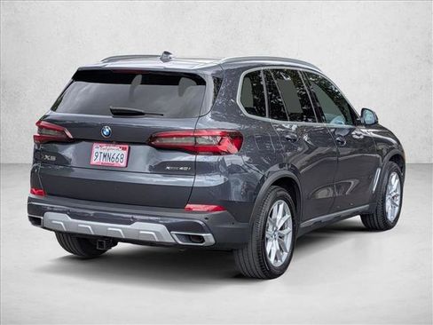 Used 2021 BMW X5 xDrive40i w/ Premium Package 3 AWD/4WD image 5
